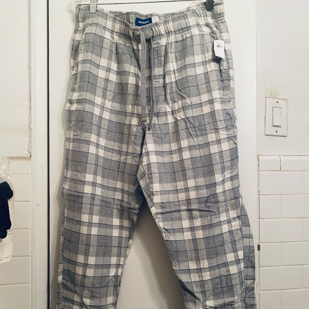 NWT Old Navy Men’s Gray & White Plaid Pajama/ Lounge Jogger Large, lightweight